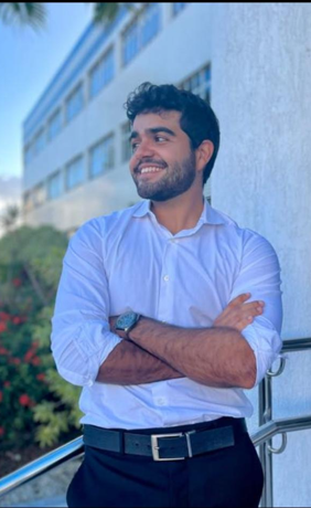 Dr. Matheus Alves Nunes de Carvalho 